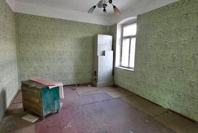 Casă cu 4 camere în Central - 3