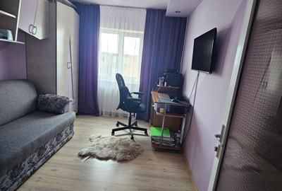 Apartament cu 4 camere decomandat în Central - 1