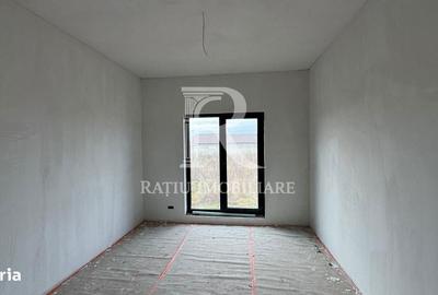 Casă cu 4 camere în Tărian - 1