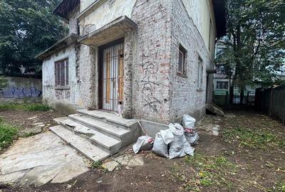 PROPRIETATE DE VANZARE DOMENII - TEREN 220 MP - 165 MP UTILI - 4