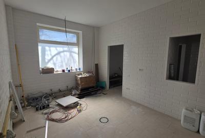 Spațiu comercial, în Central - 5