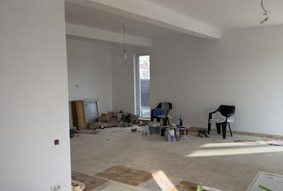 Spațiu comercial, de 200 mp, în Central - 3