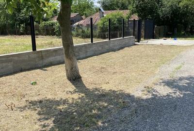 Teren de 1698 mp, în Gherghița - 1