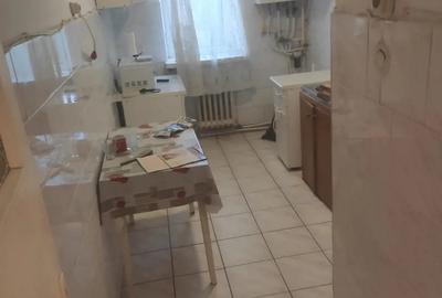 Apartament cu 3 camere decomandat în Central - 3