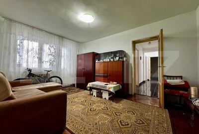 Apartament de vazare, cu 4 camere, 90 mp + balcoane, zona Lama, etaj intermediar - 2