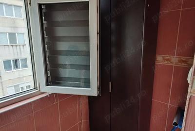 Apartament cu 3 camere semidecomandat în Central - 1
