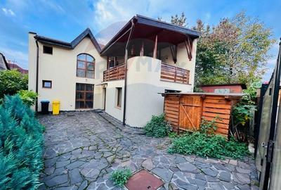 Casa de vanzare in centrul vechi - 1