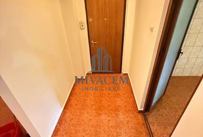 Apartament cu 4 camere decomandat în Calea București - 1
