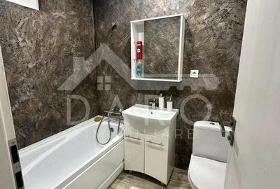 Vand apartament cu 2 camere si garaj - 4