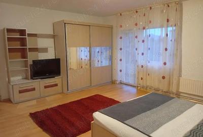 Apartament cu 3 camere decomandat în Central - 4