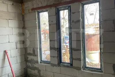 Casă cu 4 camere cu Teren 867 Mp în Central - 8