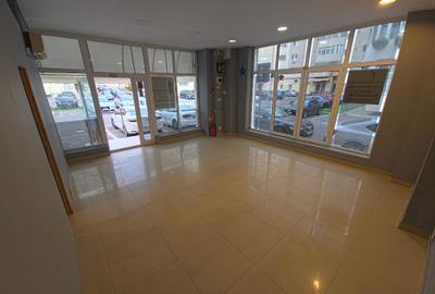 Spațiu comercial 35 mp de închiriat  zonă Stadion Constanța vad excelent - 11