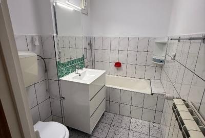 Apartament cu 3 camere decomandat în Titan - 3