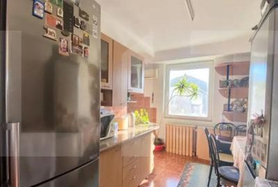 Apartament cu 3 camere decomandat în Cantemir - 4