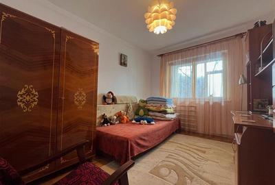 Apartament cu 3 camere decomandat, mobilat în Nicolina - 6