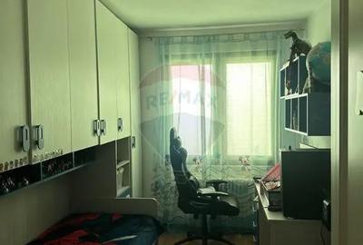 Apartament cu 3 camere decomandat în Central - 8