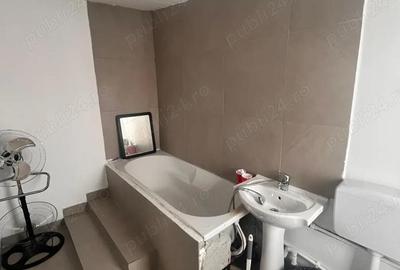 Casă cu 8 camere în Central - 3