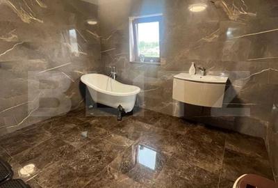 Casă cu 4 camere cu Teren 800 Mp în Primăverii - 1