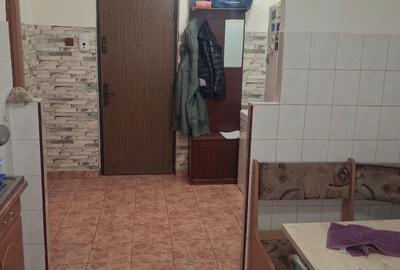 Apartament cu 2 camere semidecomandat în Olteniței - 1