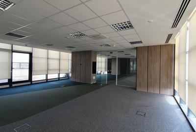 Birou, de 360 mp, în P-ța Muncii - 9