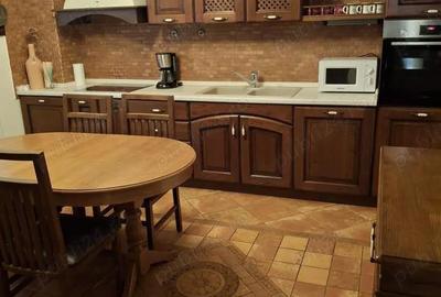 Apartament cu 3 camere decomandat în Central - 11