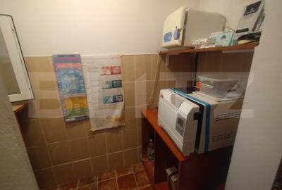 Spațiu comercial, de 70 mp, în Central - 3
