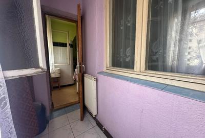Apartament cu 3 camere semidecomandat în Cugir - 8