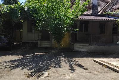 Casă cu 3 camere în Central - 2