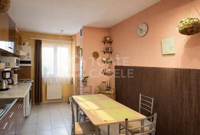 Apartament cu 3 camere decomandat, mobilat în Între Lacuri - 3