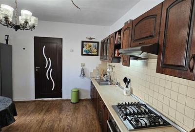 Casa cu curte Schei Casa cu curte Schei - 6