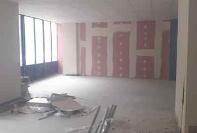 Spațiu comercial, de 167 mp, în Central - 1
