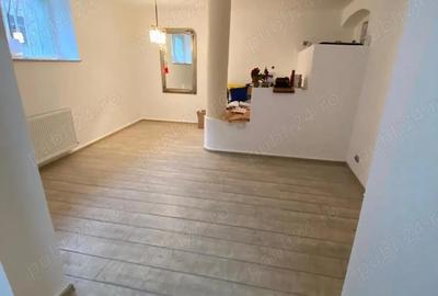 Apartament cu 2 camere decomandat în Centrul Istoric - 3