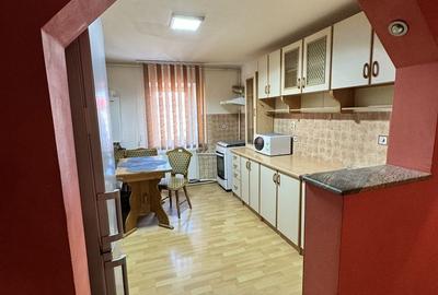 Apartament cu 3 camere decomandat în Berca - 1