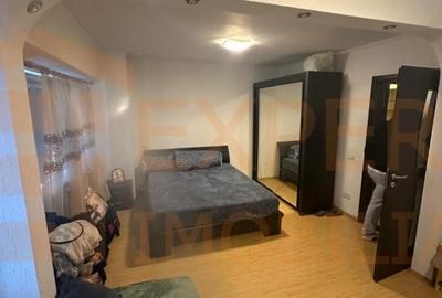 Apartament 2 camere de vanzare, situat in zona Trocadero, Constanta - 1
