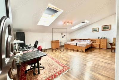 Casă cu 6 camere cu Teren 1000 Mp în Central - 1