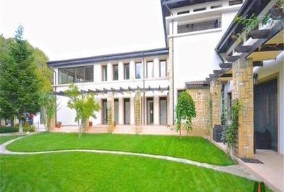 Vila P+1+M / eleganta / vav liziera Padurii (1418mp teren) - 1