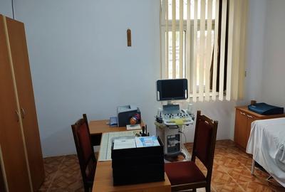 Spațiu comercial, de 15 mp, în Central - 8