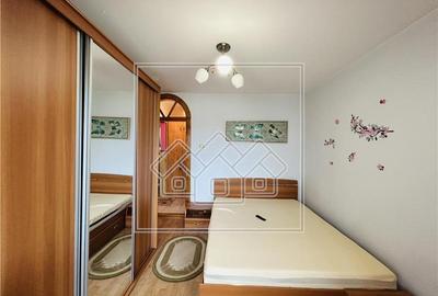 Apartament cu 3 camere decomandat în Valea Aurie - 12