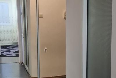 Apartament cu 2 camere decomandat în Mangalia - 7