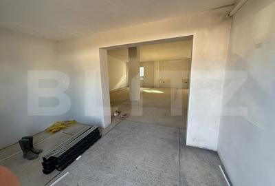Hala 700 mp + Spatiu Comercial si Birouri, Curte 5000 mp, zona Manesti - 2