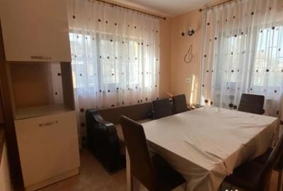 Apartament cu 7 camere decomandat în Podu Roș - 16
