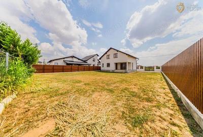 Vila moderna noua de vanzare in Sanleani - 14