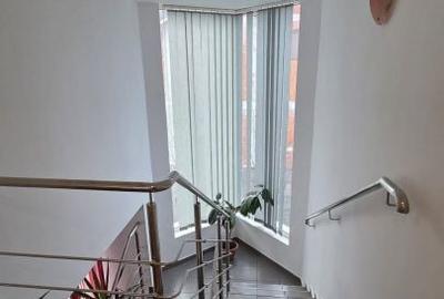 Casă cu 5 camere cu Teren 400 Mp în Central - 9