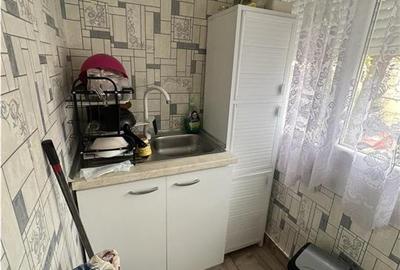 Apartament cu 2 camere decomandat în Valenta - 7