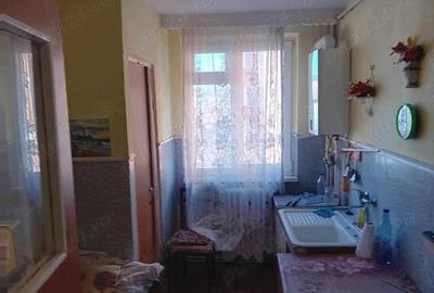 Apartament cu 2 camere decomandat în Dărmănești