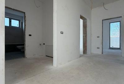 Casă cu 4 camere cu Teren 465 Mp în Sânpetru