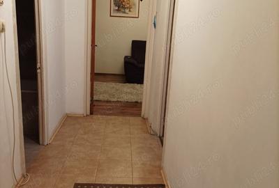 Proprietar inchiriez 2 camere Gorjului Militari - 2