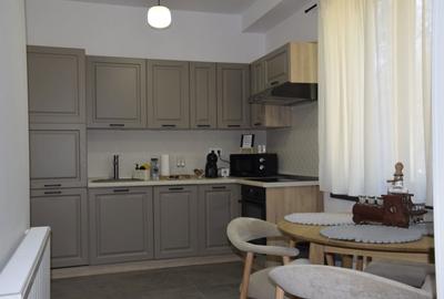 Casă cu 4 camere cu Teren 600 Mp în Central - 8