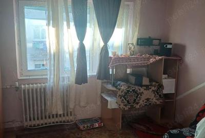 Garsonieră nedecomandată în Podu Roș - 2