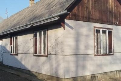 Casă cu 4 camere cu Teren 5400 Mp în Frătăuții Vechi - 1